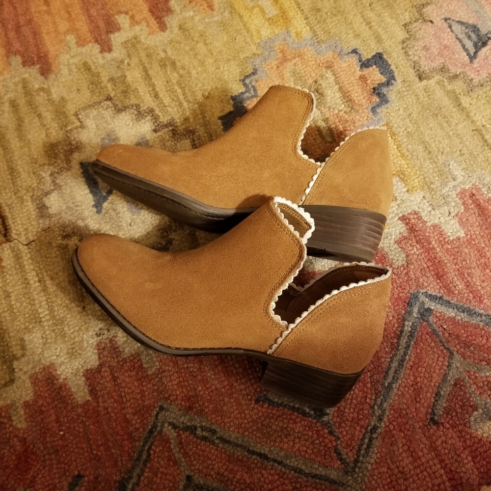 Suede ankle booties